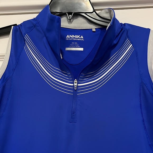 Blue Cutter & Buck Short Sleeve Zip Polo.  Size M. - Picture 3 of 6